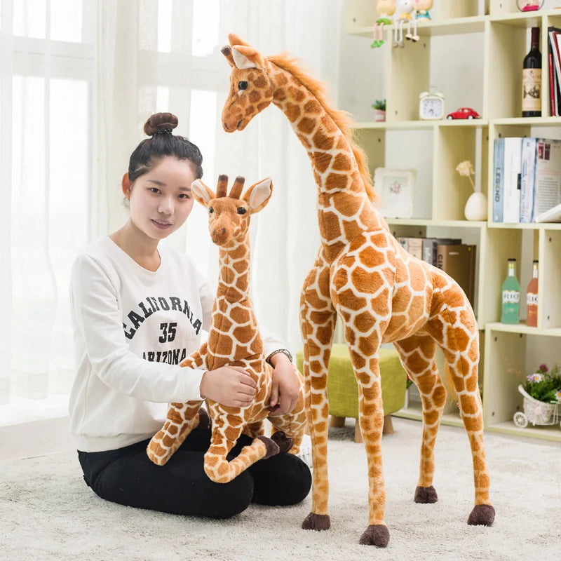 Brinquedos de pelúcia de girafa da vida real